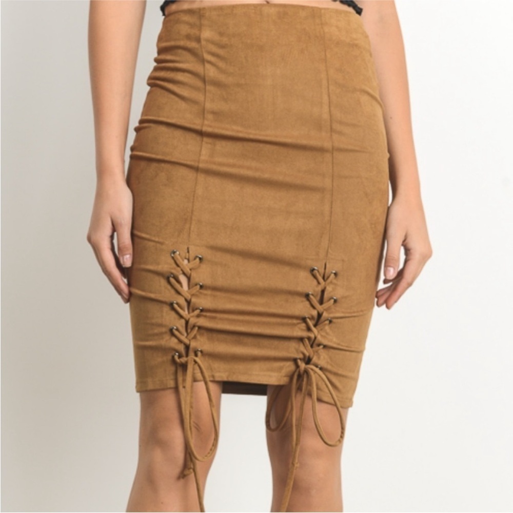 NWT Le Lis lace up western faux suede skirt